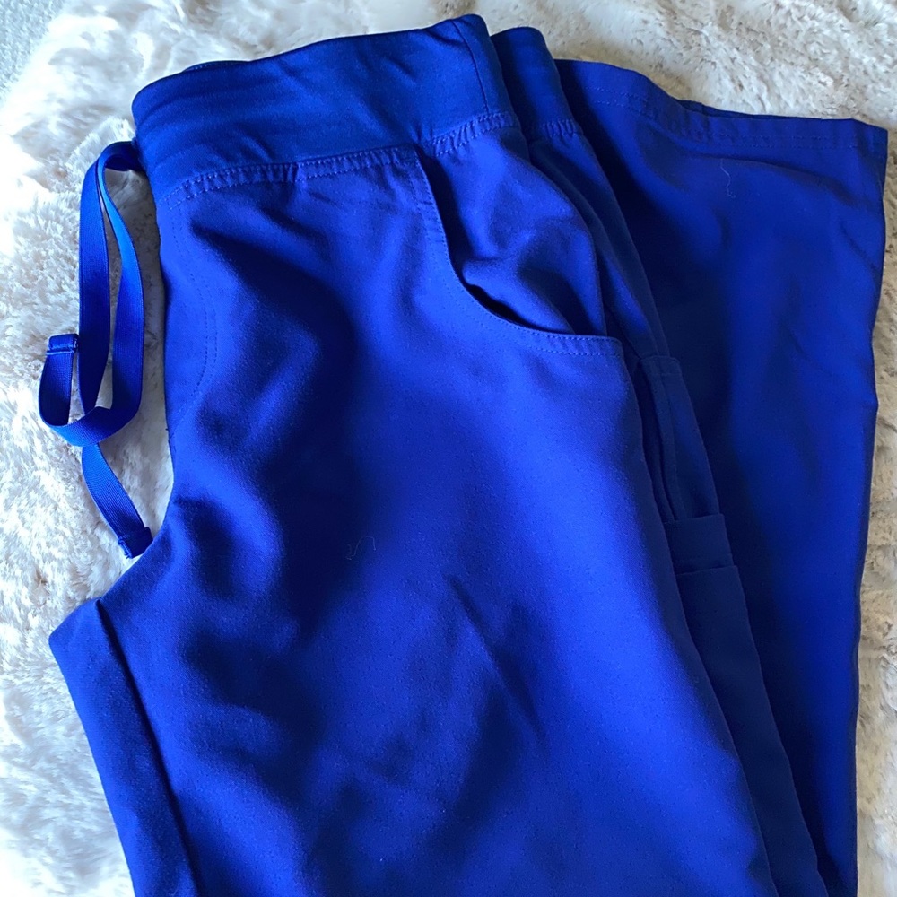 FIGS Livingston basic scrub pants